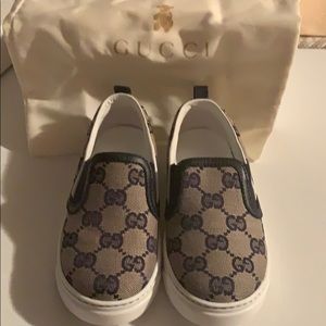 Baby and toddler Gucci GG Supreme slip on